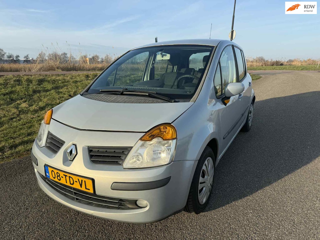 Renault Modus - 1.2-16V Authentique Basis incl nw apk garantie en beurtje! - AutoWereld.nl