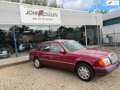 Mercedes-Benz 200-500 (W124) - 230 E