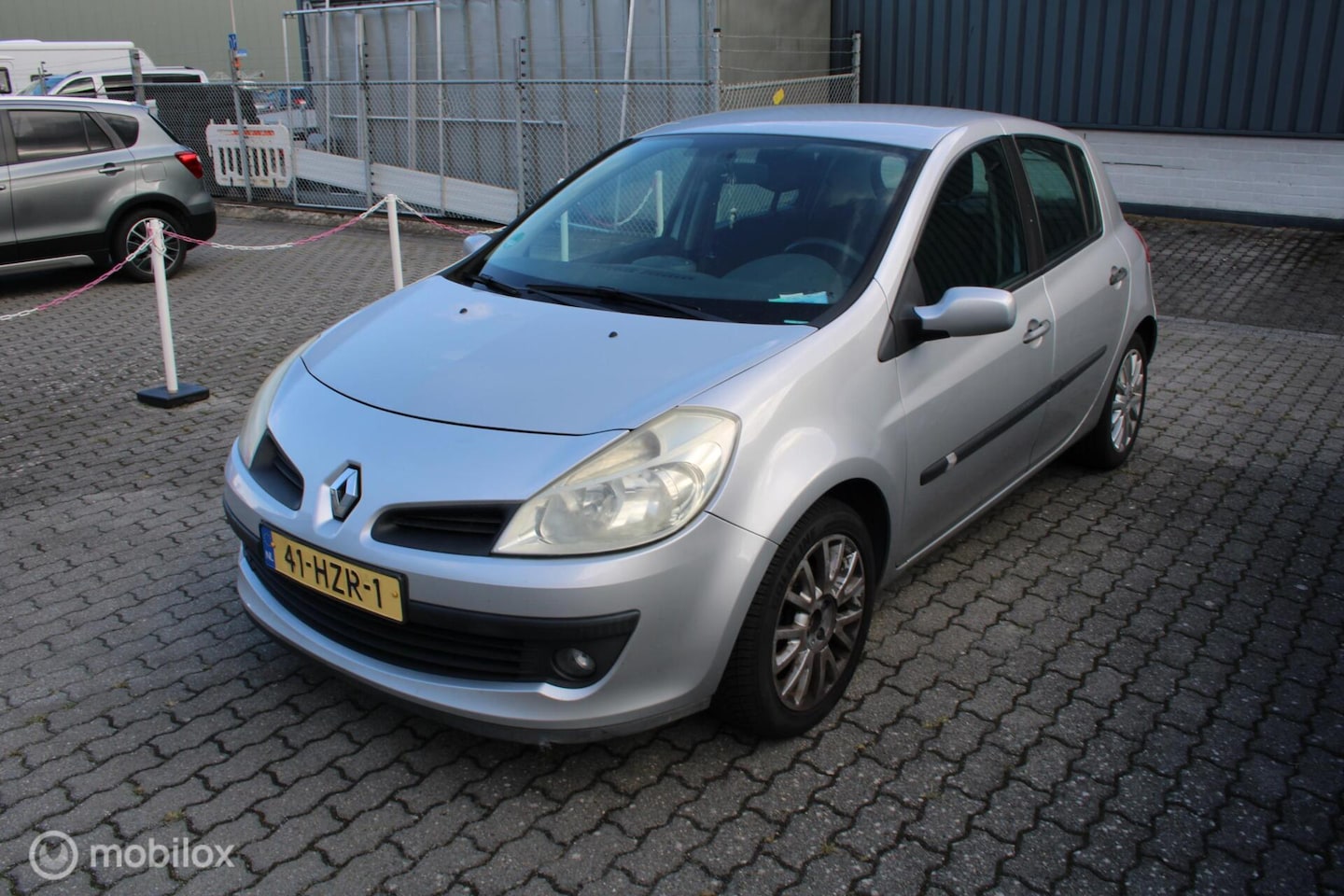 Renault Clio - 1.2-16V Dynamique 1.2-16V Dynamique - AutoWereld.nl