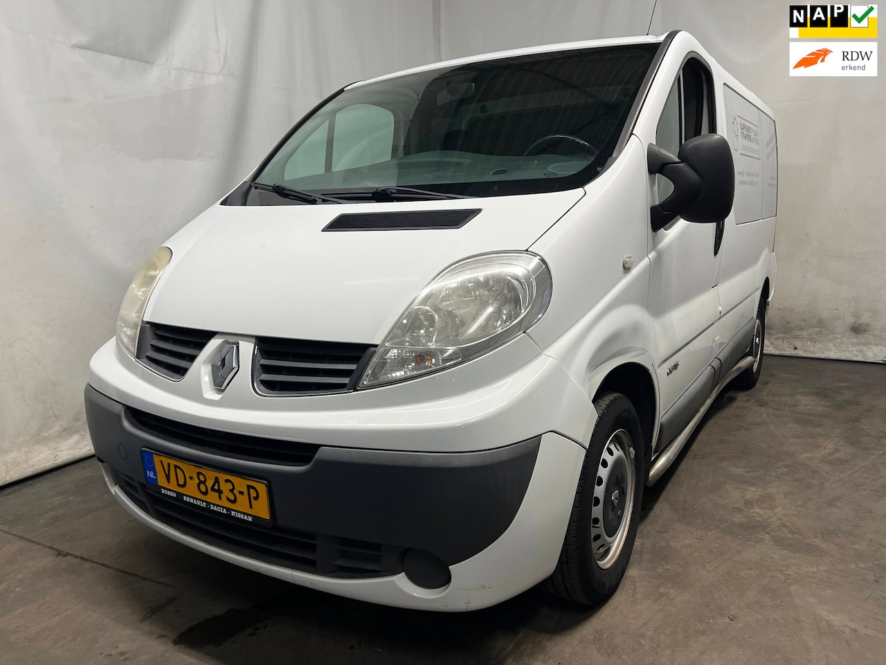 Renault Trafic - 2.0 dCi T27 L1H1 DC Eco SCHADEAUTO!! - AutoWereld.nl