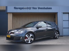 Volkswagen Golf - 2.0 TSI 230pk GTI DSG 5Drs Performance Pano.Dak Xenon Elek.Trekhaak.18inch LM Navi VW-DCC