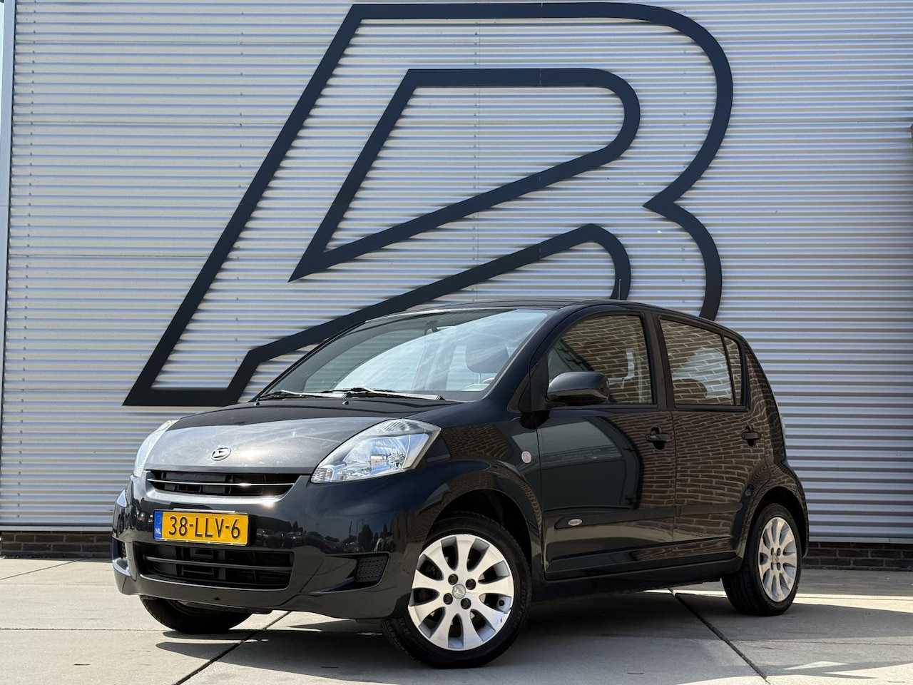 Daihatsu Sirion 2 - 1.3-16V Sense Automaat|Airco|Elektr. Ramen|LM Velgen|N.A.P|APK tot 04-2027 - AutoWereld.nl