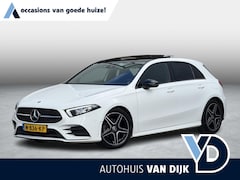 Mercedes-Benz A-klasse - 180 Premium AMG Line | Pano-Dak/Sfeerverlichting/Camera/18-inch