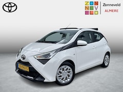 Toyota Aygo - 1.0 VVT-i x-play Appel Carplay ANDROID