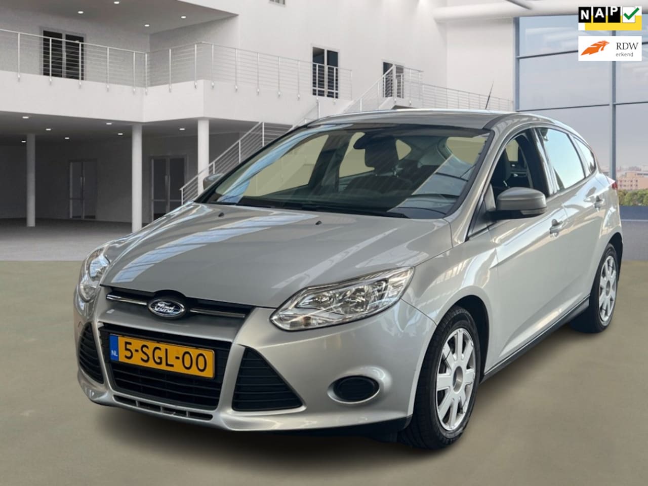 Ford Focus - 1.0 EcoBoost Trend|WHOUW UNIEK LAGE KM MET NAP - AutoWereld.nl