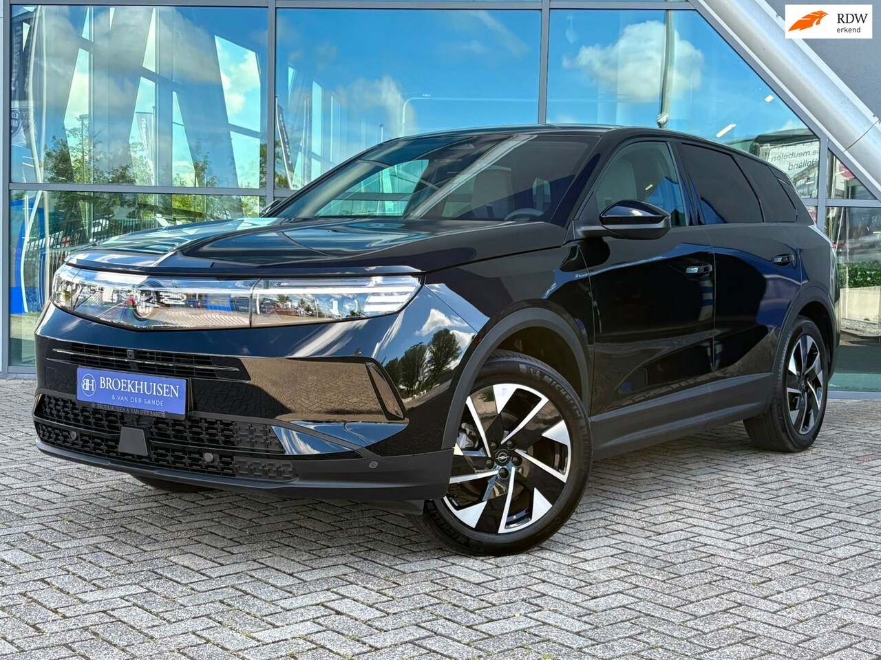Opel Grandland - 1.2 Turbo Hybrid GS 136pk Automaat / 360 Camera / Stuur-Stoelverwarming - AutoWereld.nl