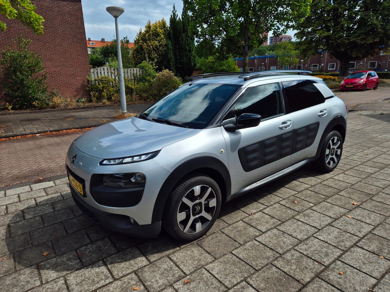 Citroën C4 Cactus - 1.2 PureTech ShiNE AUTOMAAT - AutoWereld.nl