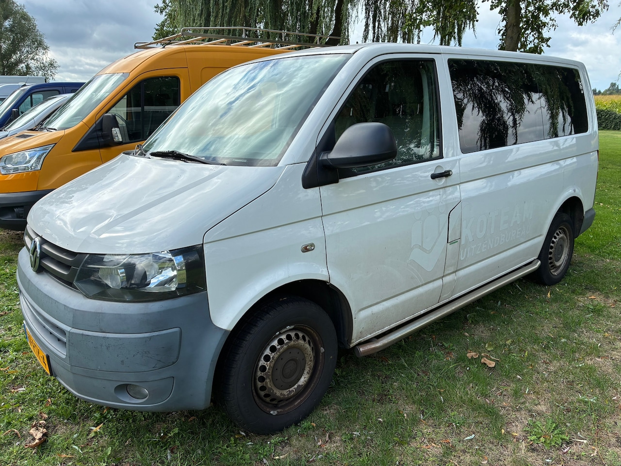 Volkswagen Transporter Kombi - 9 PERS. 2.0 116pk BENZINE CNG AIRCO - AutoWereld.nl