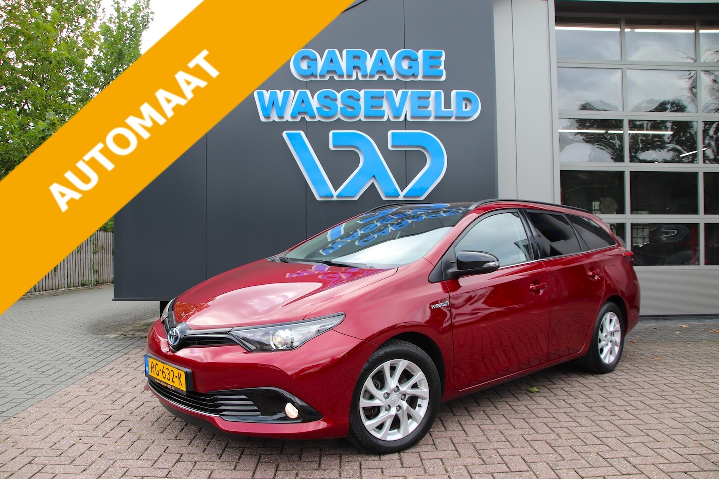Toyota Auris Touring Sports - 1.8 Hybrid Black Ed. Trekhaak/Camera/Cruise/DAB - AutoWereld.nl