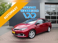 Toyota Auris Touring Sports - 1.8 Hybrid Black Ed. Trekhaak/Camera/Cruise/DAB