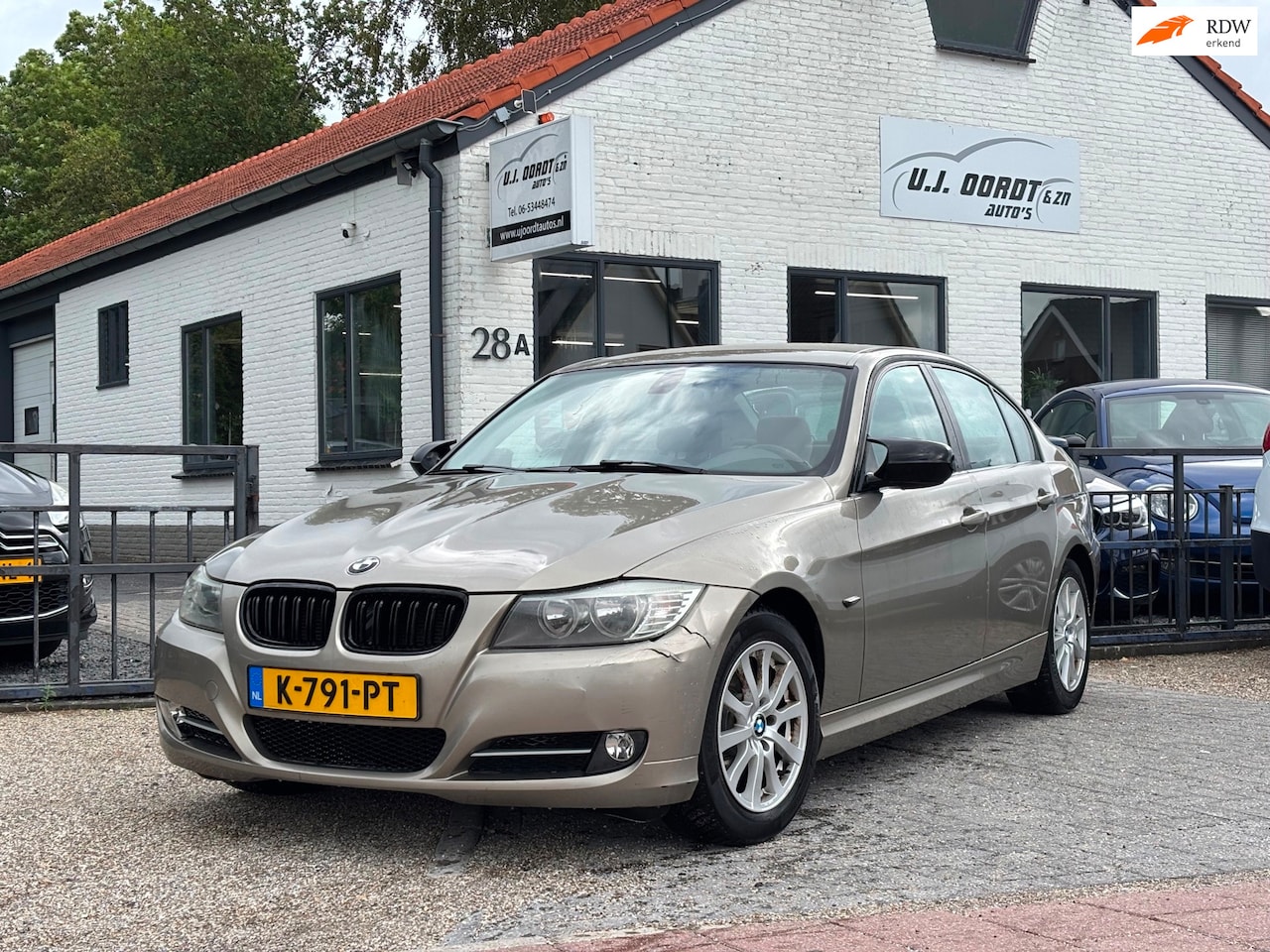 BMW 3-serie - 318i Luxury Line PDC/navigatie/stoelverwarming! - AutoWereld.nl