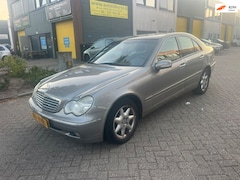 Mercedes-Benz C-klasse - 180 K. Elegance ( handel export meeneemprijzen )