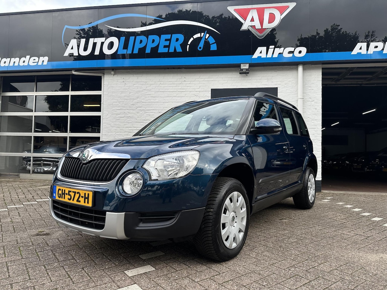 Skoda Yeti - 1.2 TSI Ambition /Nieuwe apk bij afelvering/CC/All season banden/Trekhaak - AutoWereld.nl
