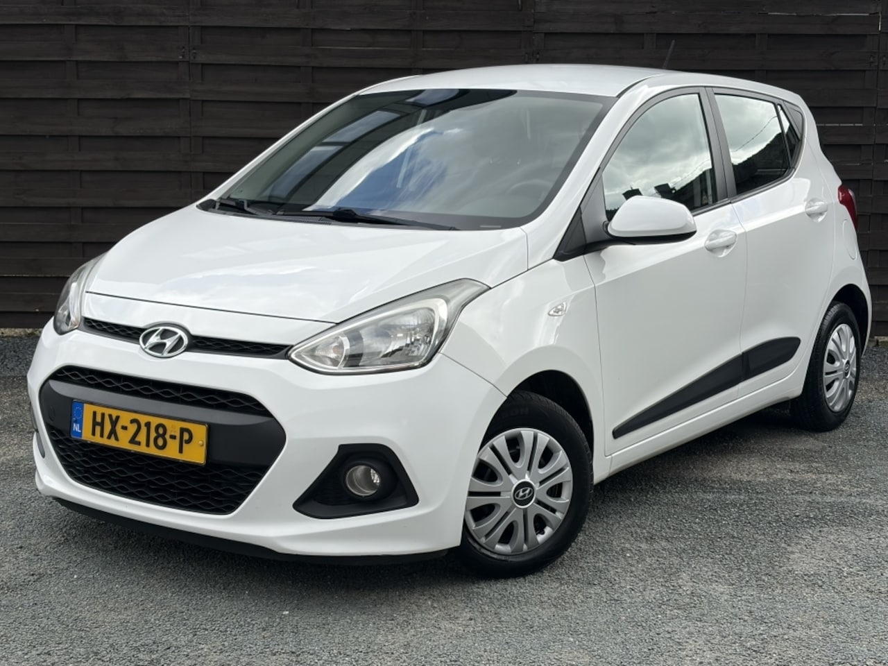 Hyundai i10 - 1.0i i-Motion Comfort / Clima / Cruise / NAP - AutoWereld.nl