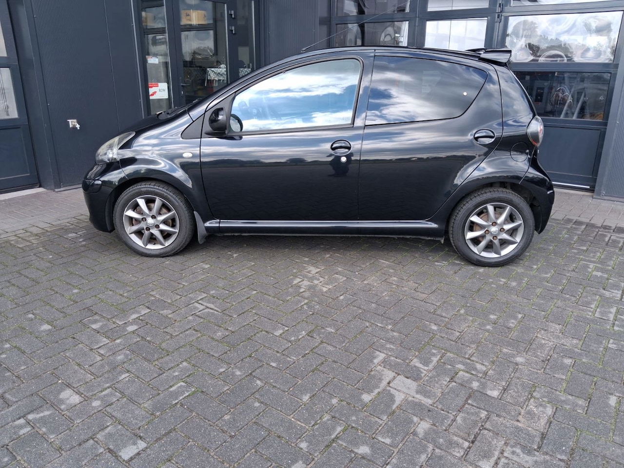 Toyota Aygo - 1.0-12V Dynamic Navigator 1.0-12V Dynamic Navigator - AutoWereld.nl