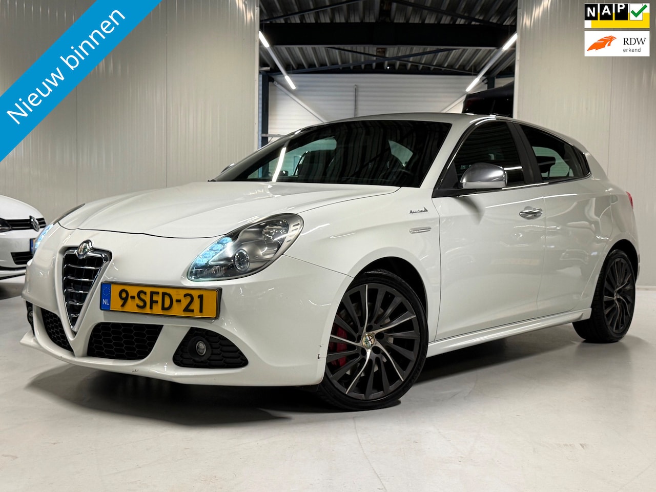Alfa Romeo Giulietta - 1.4 T 170PK Distinctive Automaat|Navigatie!! - AutoWereld.nl