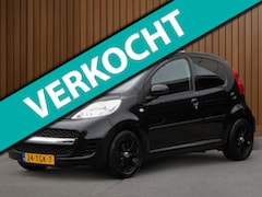 Peugeot 107 - 1.0-12V Black & Silver 5-Deurs | Parkeersensoren | Velours | Airco | Orgineel NL