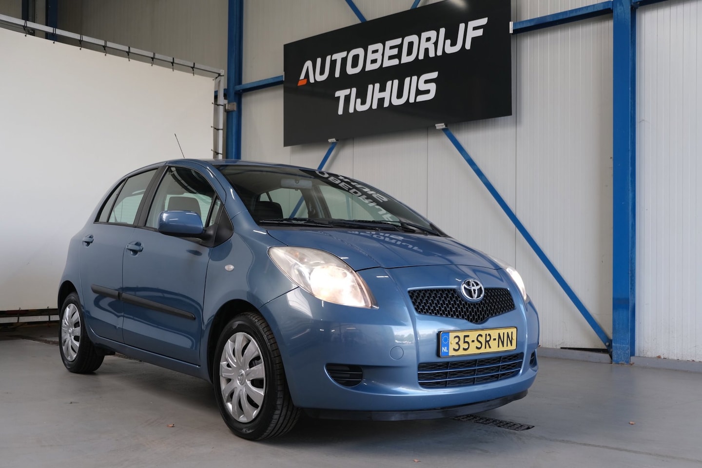 Toyota Yaris - 1.3 VVTi Sol - N.A.P. Airco, Trekhaak. - AutoWereld.nl