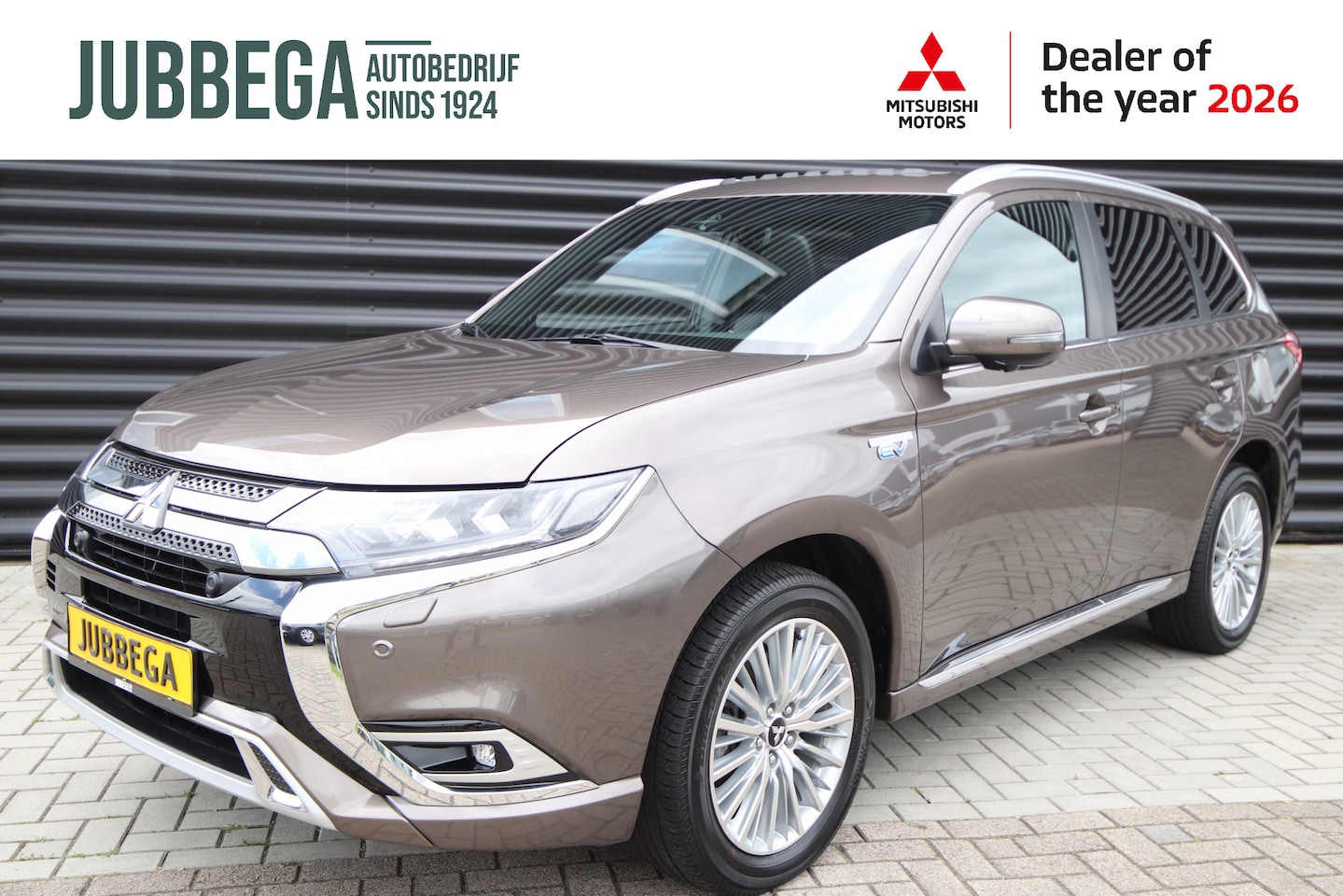 Mitsubishi Outlander - 2.4 PHEV Instyle Leder, Opendak, Adaptive Cruise - AutoWereld.nl