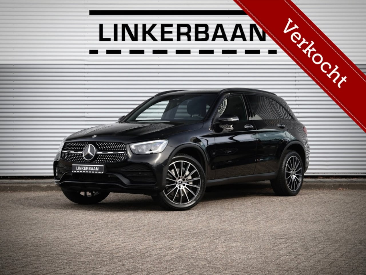 Mercedes-Benz GLC-klasse - GLC 300 e 4Matic AMG | Panorama | Burmester | Sfeerverlichting | - AutoWereld.nl