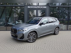 BMW X1 - XDrive30e M-PAKKET PANO HUD 360