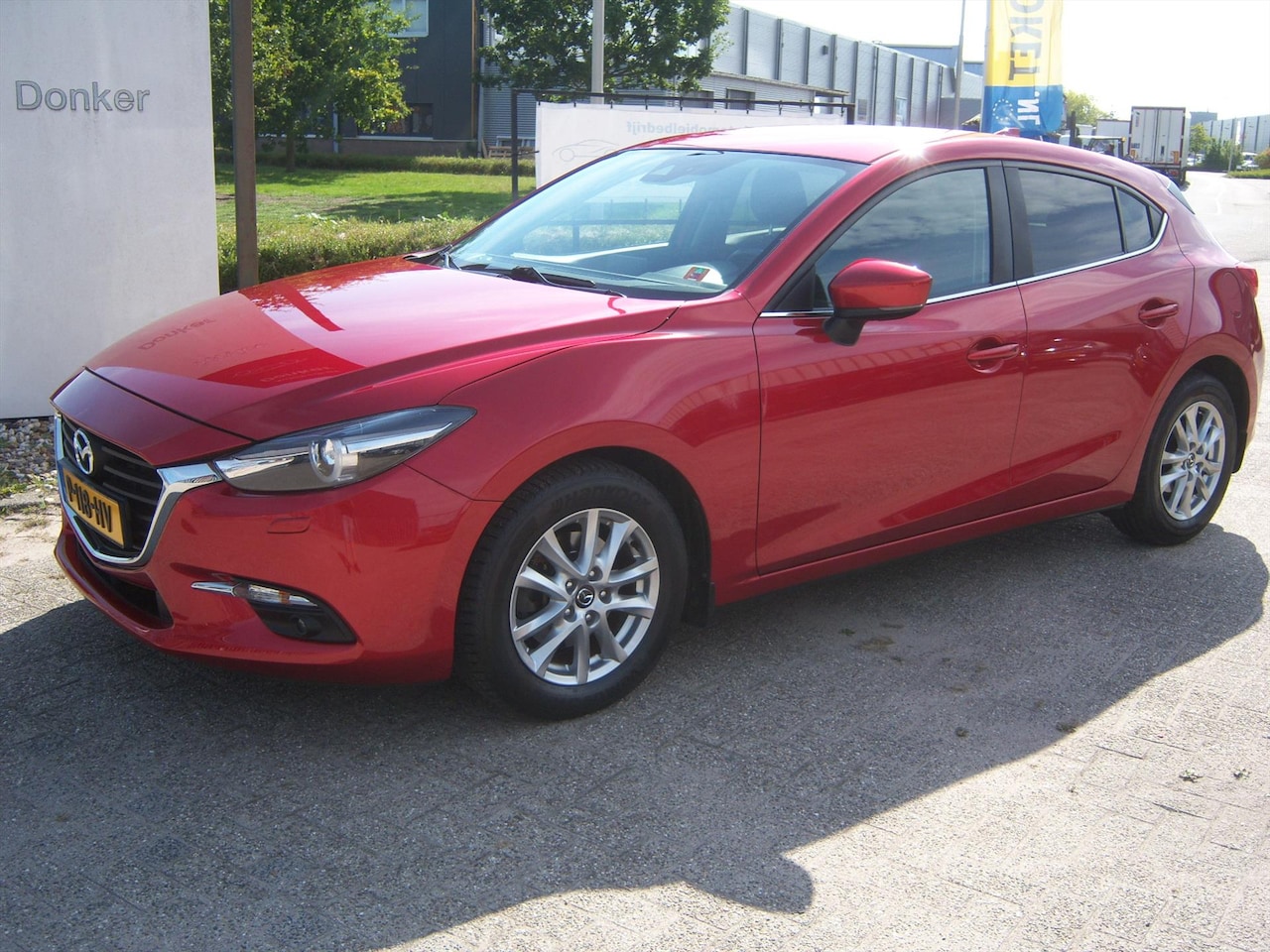 Mazda 3 - Hatchback Skyactive-G 120 pk Aut. GT-M Carplay - AutoWereld.nl