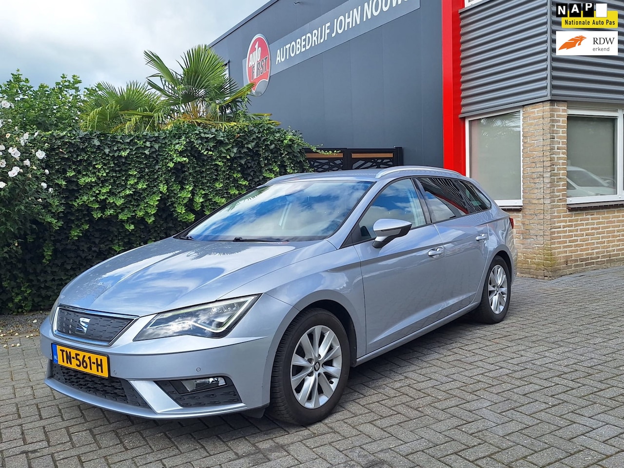 SEAT Leon ST - 1.0 EcoTSI Style Business Intense 1.0 EcoTSI Style Business Intense - AutoWereld.nl