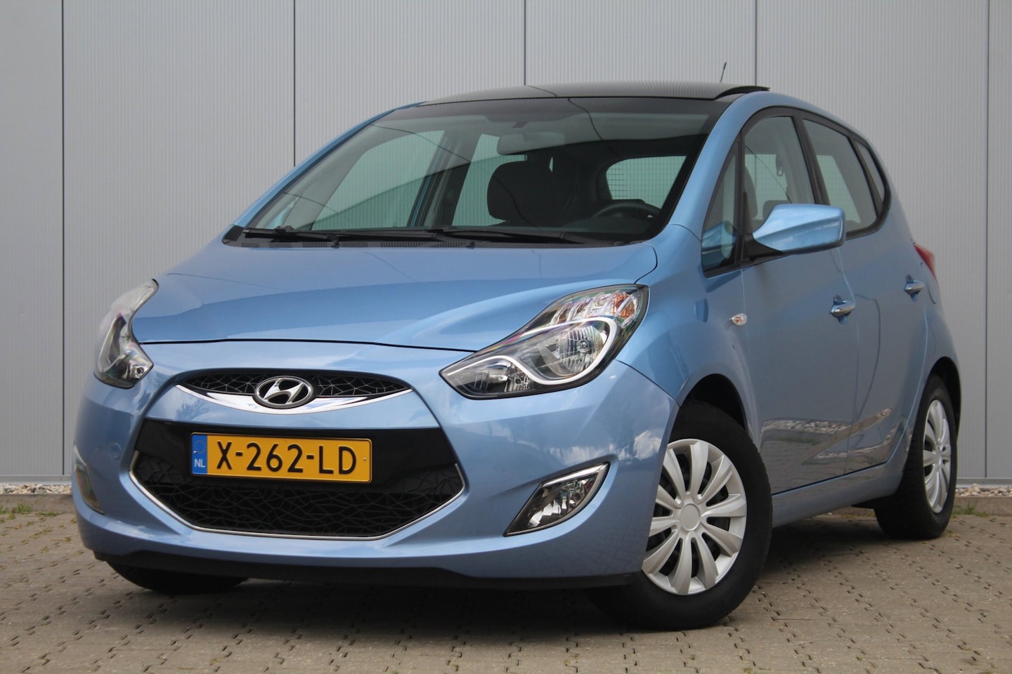 Hyundai ix20 - 1.4i i-Vision | Panoramadak | Airco | APK | - AutoWereld.nl
