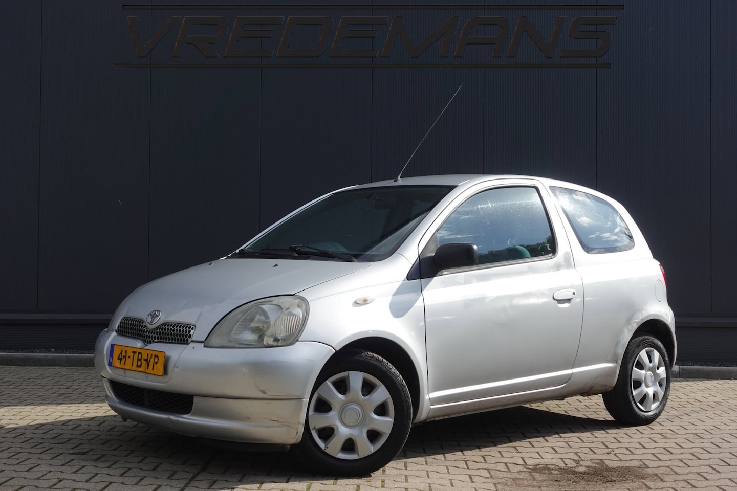 Toyota Yaris - 1.0-16V VVT-i Luna 1.0-16V VVT-i Luna - AutoWereld.nl