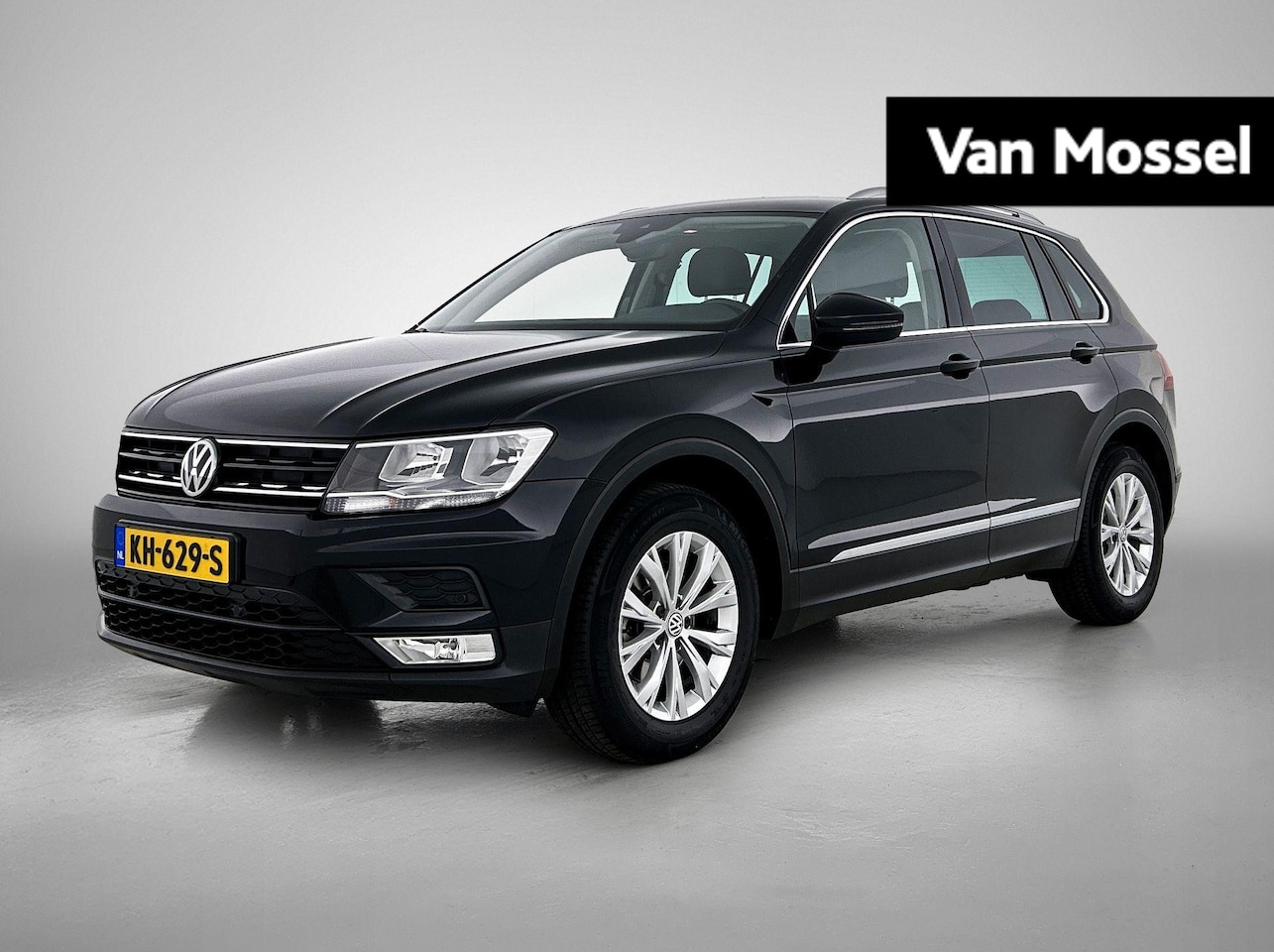 Volkswagen Tiguan - 1.4 TSI Connected Series | 125 PK | Lederen Bekleding | Cruise Control | Navigatie | Parke - AutoWereld.nl
