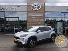Toyota Yaris Cross - 1.5 Hybrid 115 First Edition NL-AUTO 17''LM-VELGEN NAVI CLIMA APPLE/ANDROID KEYLESS CAMERA