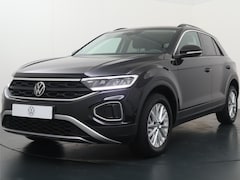 Volkswagen T-Roc - 1.0 TSI Life | 110 PK | Adaptive Cruise Control | Achteruitrijcamera | LED verlichting | D