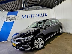 Volkswagen Passat Variant - Variant 1.4 TSI PHEV GTE / IQ Light / Trekhaak / Camera / Winterpack