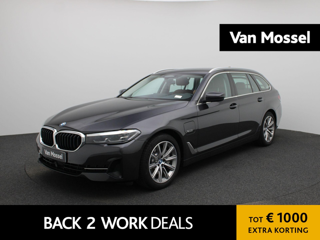 BMW 5-serie Touring - 530e xDrive Executive AUTOMAAT | ADAPTIEVE CRUISE | LEDER | NAVIGATIE | ELEKTRISCHE KOFFER - AutoWereld.nl