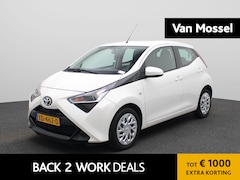 Toyota Aygo - 1.0 VVT-i x-play CAMERA | AIRCO | RADIO | BLUETOOTH | CRUISE | LEDER-STUURWIEL | 12 MAANDE
