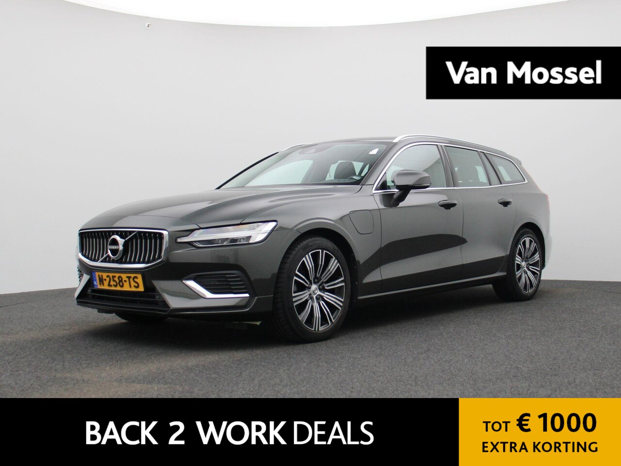 Volvo V60 - 2.0 T6 Recharge AWD Inscription Expression | Stoel + Stuurverwarming | Achteruitrijcamera - AutoWereld.nl