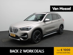 BMW X1 - sDrive20i Business Edition Plus | Automaat | Stoel verwarming | Leder | Head up display |