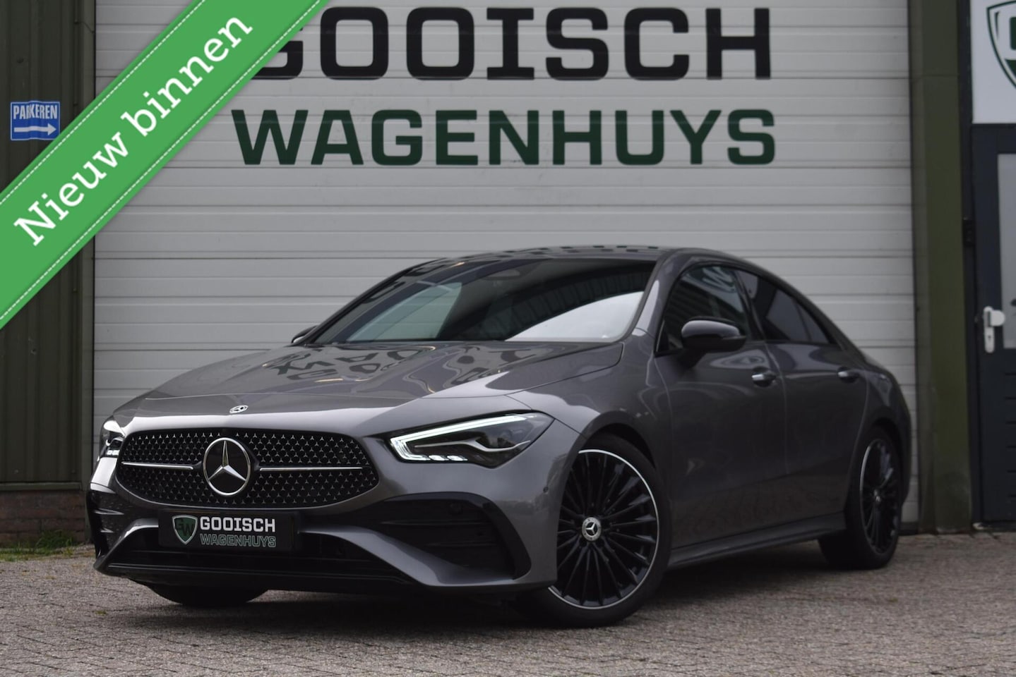 Mercedes-Benz CLA-Klasse - 180 AMG Line | Sfeerverlichting | Camera | Stoelverwarming | - AutoWereld.nl
