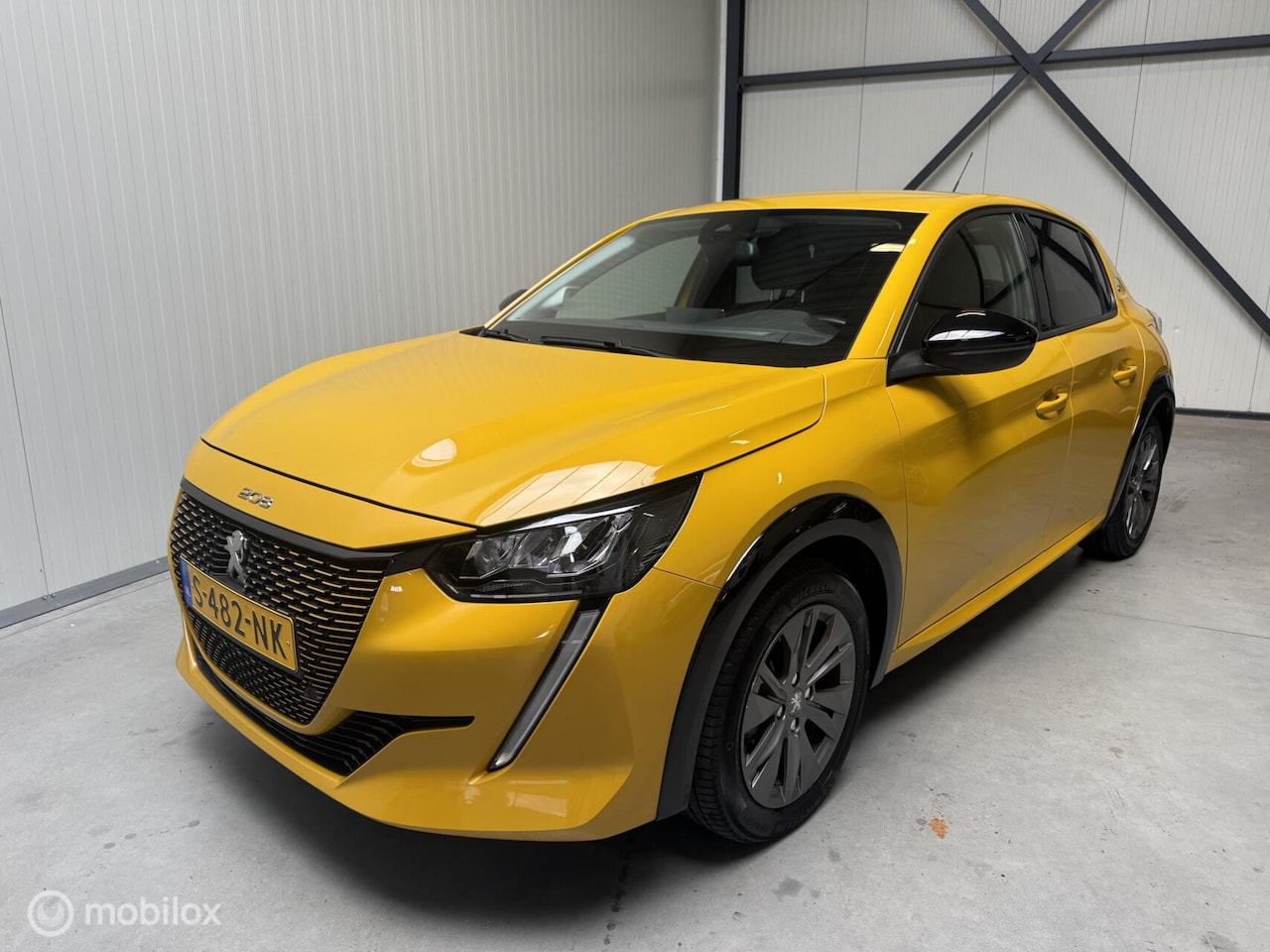 Peugeot e-208 - EV Allure Pack 50 kWh - AutoWereld.nl