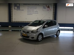 Toyota Aygo - 1.0-12V Cool / AC / NW APK / RIJKLAAR PRIJS