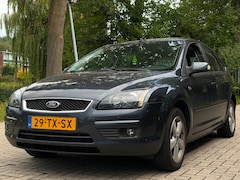 Ford Focus - 2.0-16V Titanium AUTOMAAT Schuifdak Luxe Model