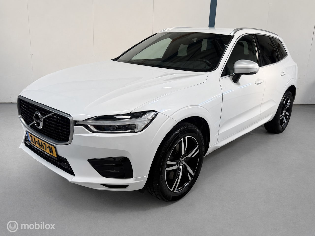 Volvo XC60 - 2.0 T5 R-Design NL-AUTO / DEALER HISTORIE - AutoWereld.nl