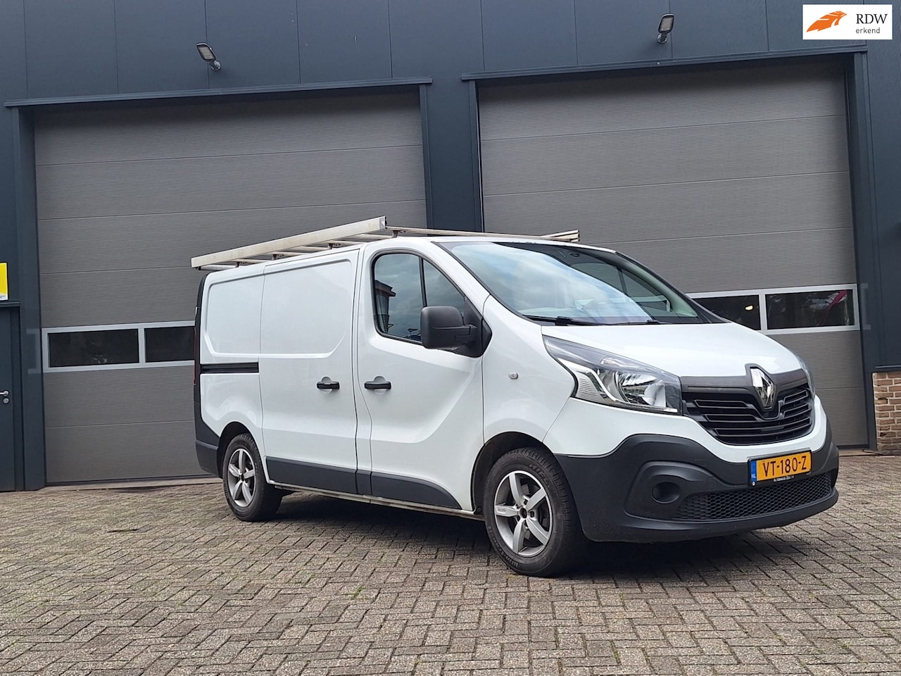 Renault Trafic - 1.6 dCi T27 L1H1 Comfort 1.6 dCi T27 L1H1 Comfort - AutoWereld.nl
