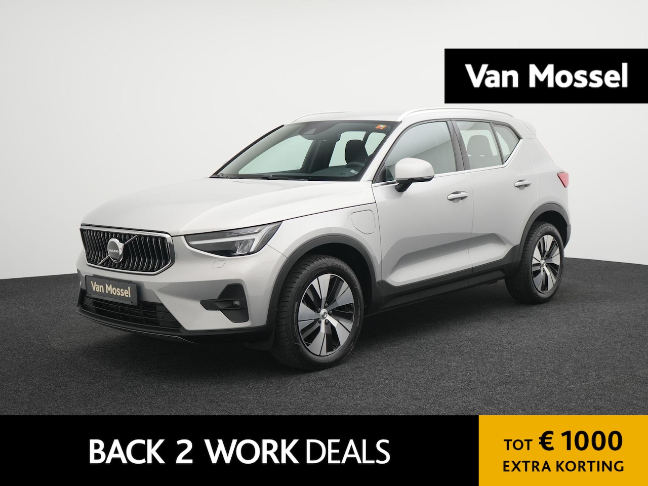Volvo XC40 - 1.5 T5 Recharge plus Bright AUTOMAAT | HARMAN KARDON | CAMERA | CRUISE | CLIMA | STOEL & S - AutoWereld.nl