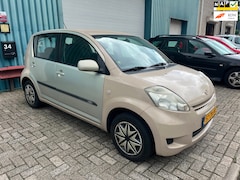 Daihatsu Sirion 2 - 1.3-16V Prestige 5 deurs airco
