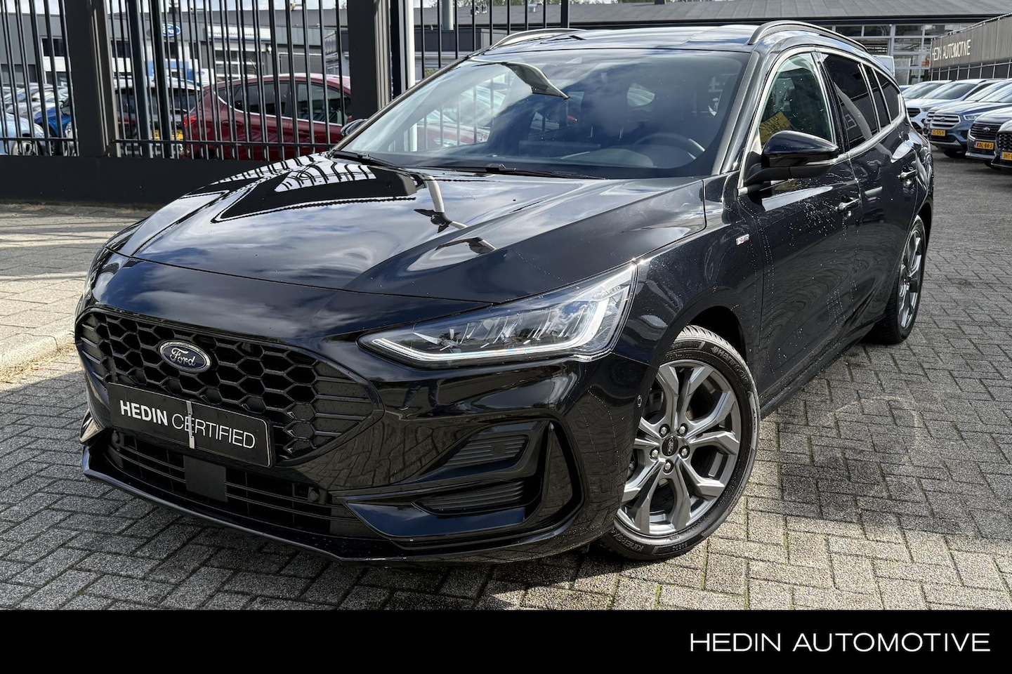 Ford Focus Wagon - 1.0 EcoBoost Hybrid ST Line | Winterpack | Driver Assistent pack | Camera | All season | F - AutoWereld.nl