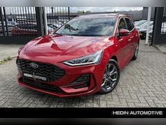 Ford Focus Wagon - 1.0 EcoBoost Hybrid ST Line | Winterpack | Sensoren voor en achter | All season | Fabrieks