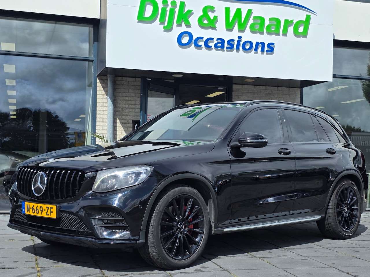 Mercedes-Benz GLC-klasse - 250 d 4MATIC Edition 1 – AMG-Line – Pano – Automaat - AutoWereld.nl
