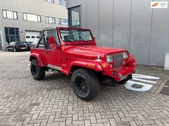 Jeep Wrangler - 4.0i Softtop Automaat Airco Roestvrij