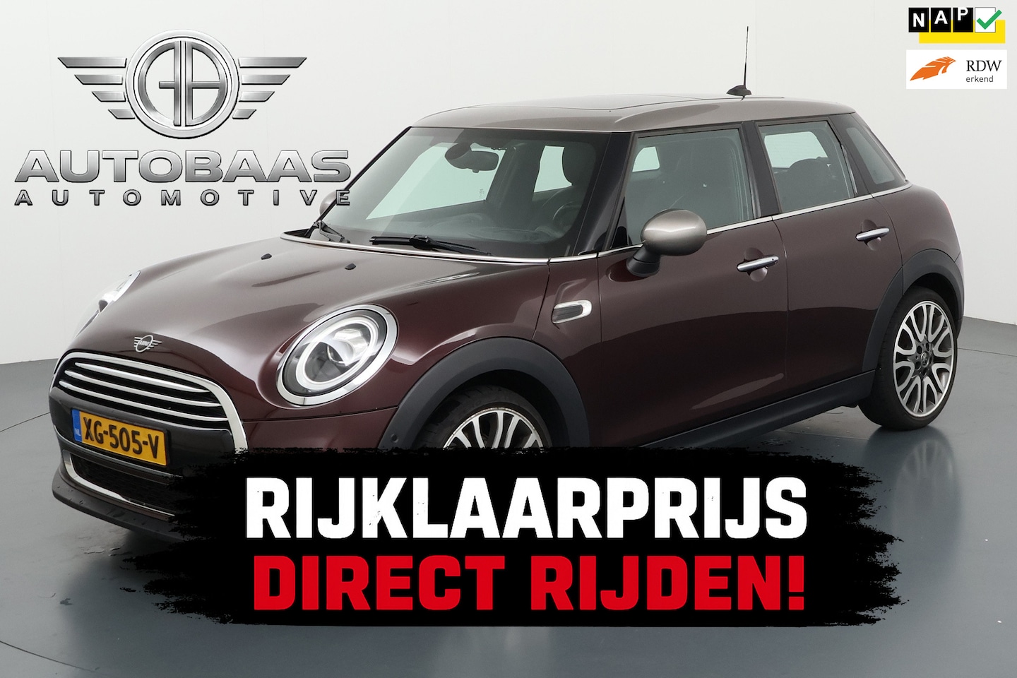 MINI 5-Deurs - 1.5 Cooper Chili Automaat +NLAUTO+PANORAMADAK+LEDER+FULL LED+18 INCH+STOELVERWARMING+INCL - AutoWereld.nl